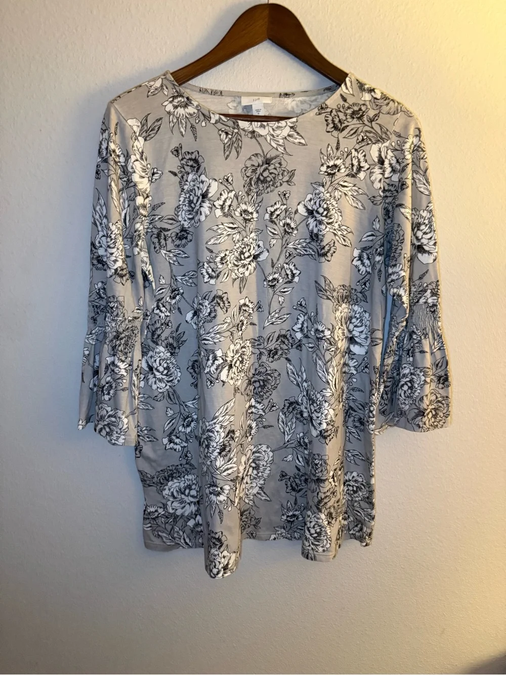 J. Jill Gray and White Floral Bell-Sleeve Tunic